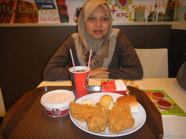[Mengidam%2520KFC%255B5%255D.jpg]
