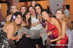 Fotos do evento Carol e Tiago. Foto numero 3116. Fotografia (fotografias) das fotógrafas profissionais Carla Camp e Vivi Peres, de São Paulo, SP, que, usando o fotojornalismo, fazem fotos de casamento (fotografia de casamento), fotos infantil (fotografia de crianças), fotos corportativas (fotografia empresarial), fotos de 15 anos (fotografia de 15 anos), fotos de bodas (fotografia de bodas), fotos de grávidas (fotografia de gestantes), fotos de aniversários (fotografia de aniversário), fotos de eventos sociais, foto autoral, fotos de família, fotos de festas e ensaios fotográficos. fotos casamento são paulo de sao video sp filmagem para noivas sampa 15 anos festa infantil crianças aniversario infantis foto videos e vídeo aniversário modelos convites imagens penteados gravida kits