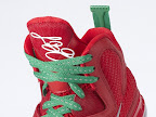 Throwback Thursday: Look Back at LBJs 2011 Christmas Shoes nike lebron 9 gr christmas 8 06 Throwback Thursday: Look Back at LBJs 2011 Christmas Shoes
