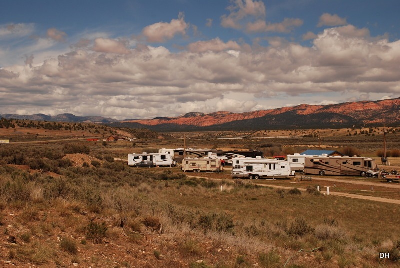 [05-20-13%2520B%2520Area%2520around%2520Riverside%2520RV%2520Hatch%2520%25289%2529%255B4%255D.jpg]