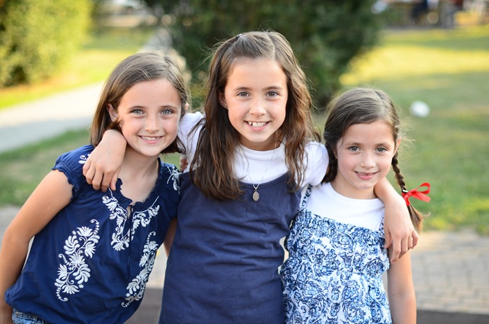 [sisters%255B2%255D.jpg]