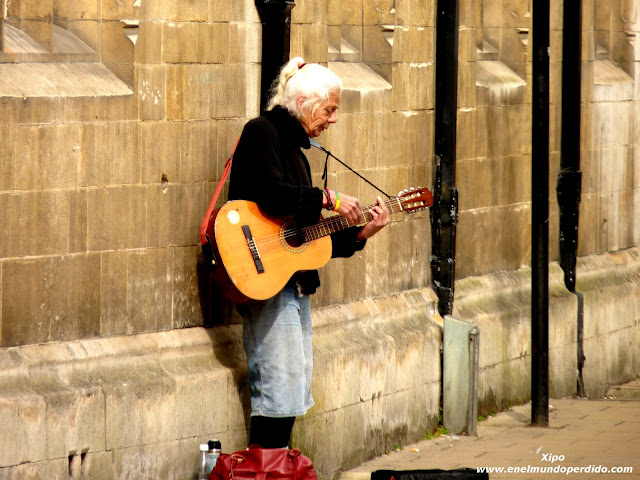musico-callejero-cambridge.JPG