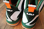 Wearing Brons: Mark Wahlberg Sports LeBron 9 Hurricanes nike lebron 9 gr miami hurricanes 5 05 Wearing Brons: Mark Wahlberg Sports LeBron 9 Hurricanes