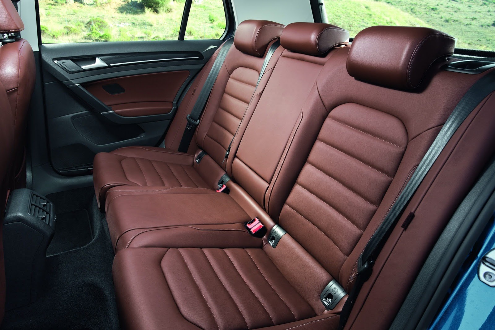 [2013-Volkswagen-Golf-7-17%255B2%255D.jpg]