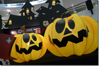 Halloween pumpkins display