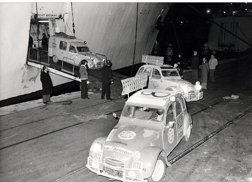 Citroën en 2cv et Diane - Citroën en 2cv et Diane -