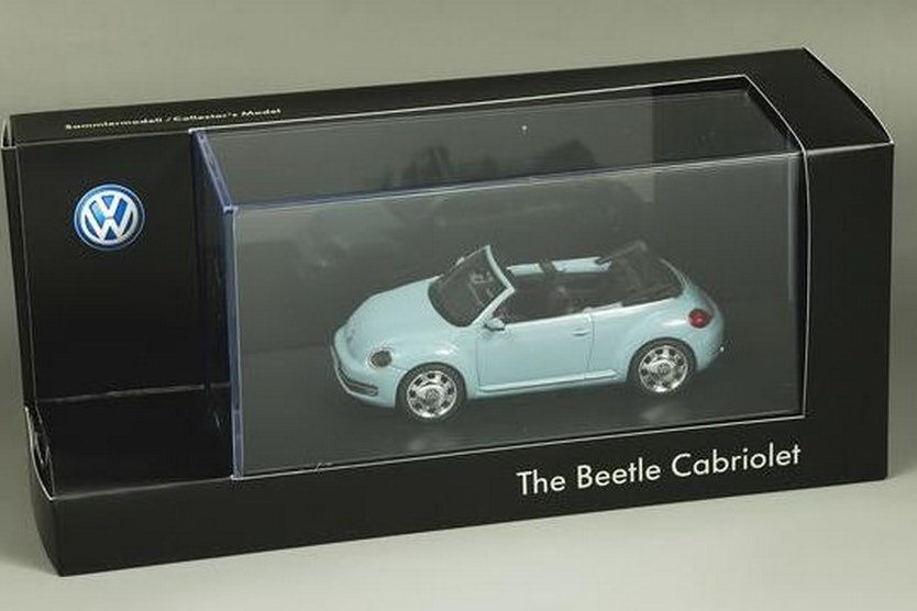 [2013-VW-Beetle-Cabriolet-12.jpg]