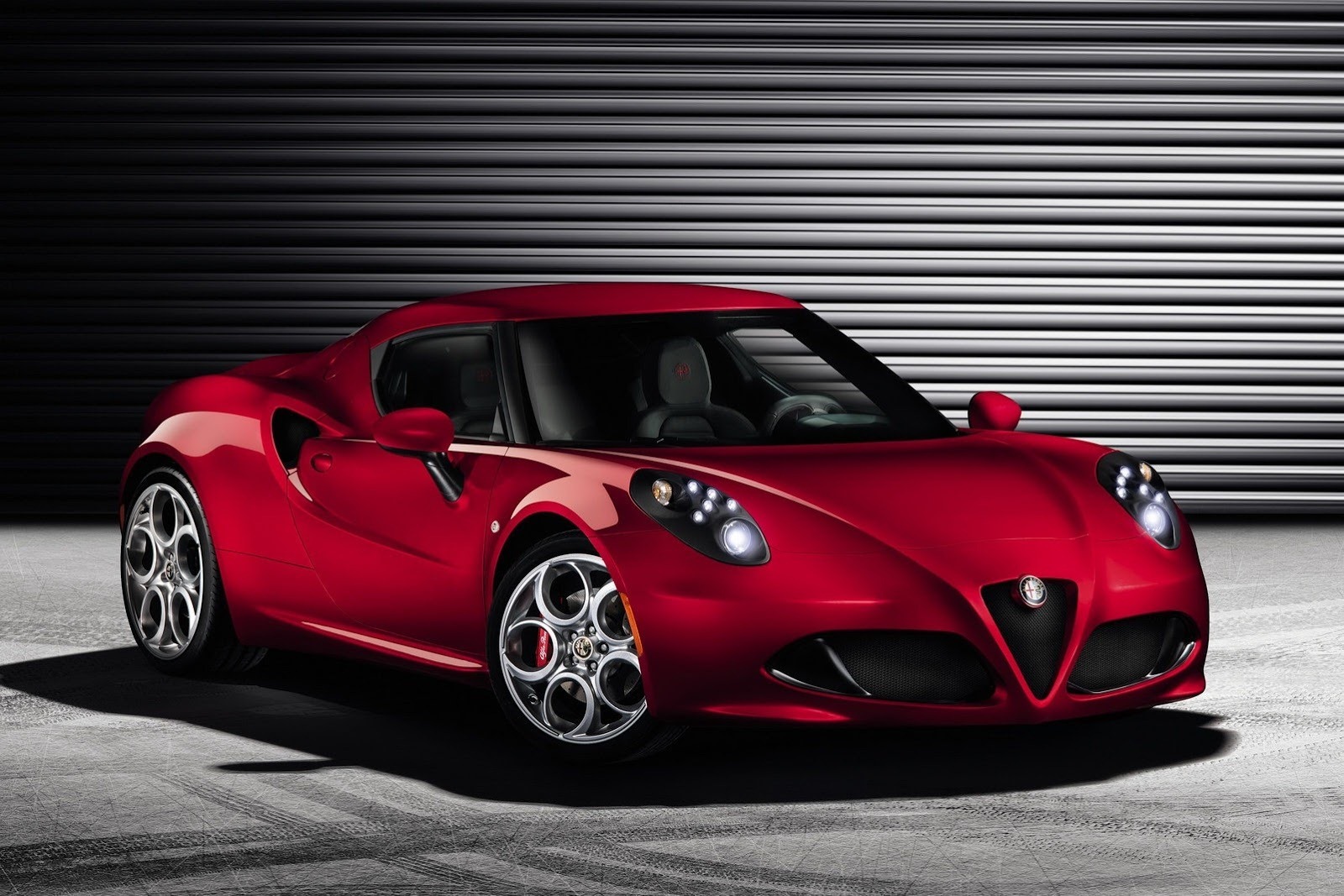 [Alfa-Romeo-4C-6%255B3%255D.jpg]