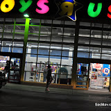 Over 1,000 people waited in line at the Toys R Us at Arden Mall for Black Friday opening. BlackFriday_111125_ToysRUs_Arden