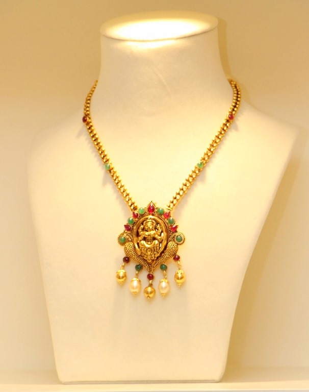 [Gold_Necklace_Lakshmi_Pendant%255B4%255D.jpg]