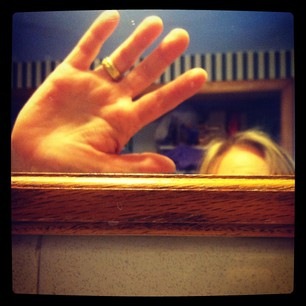 [mirrormirror%255B3%255D.jpg]