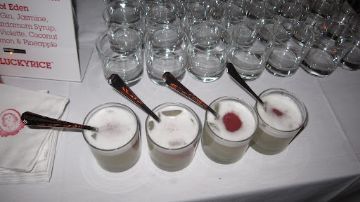 Do you love jam? Then you'll heart cocktails from Madam Geneva. The one above is Madam's Rhubarb Lemongrass Homemade Preserves (Bulldog gin, homemade preserves and lemon).