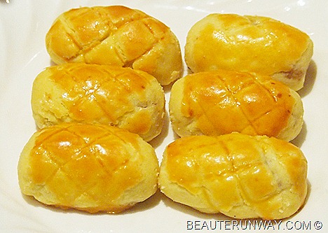 ParkRoyal Hotel Pineapple Tarts Plaza Brasserie Chinese New Year Buffet
