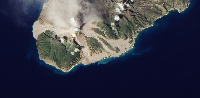 montserrat_ali_2009363_lrg montserrat_ali_2009363_lrg