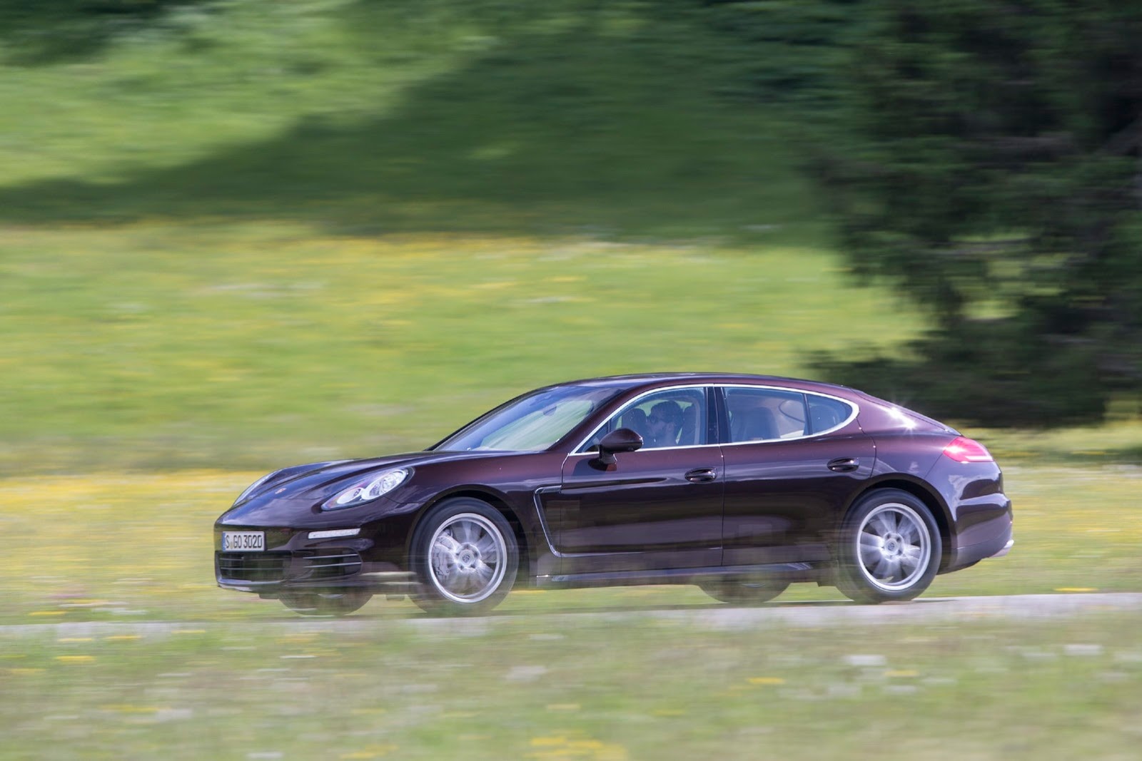 [2014-Porsche-Panamera-19%255B2%255D.jpg]