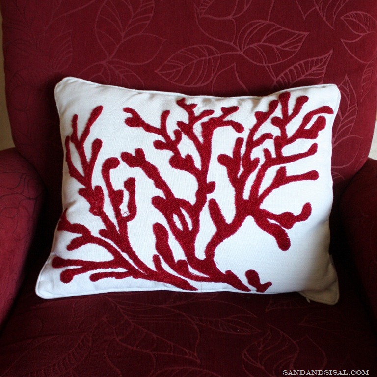 [red%2520coral%2520pillow%2520%2528800x800%2529%255B8%255D.jpg]