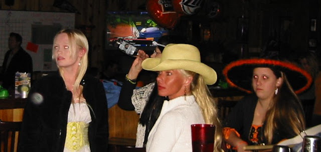 05hallow16.JPG