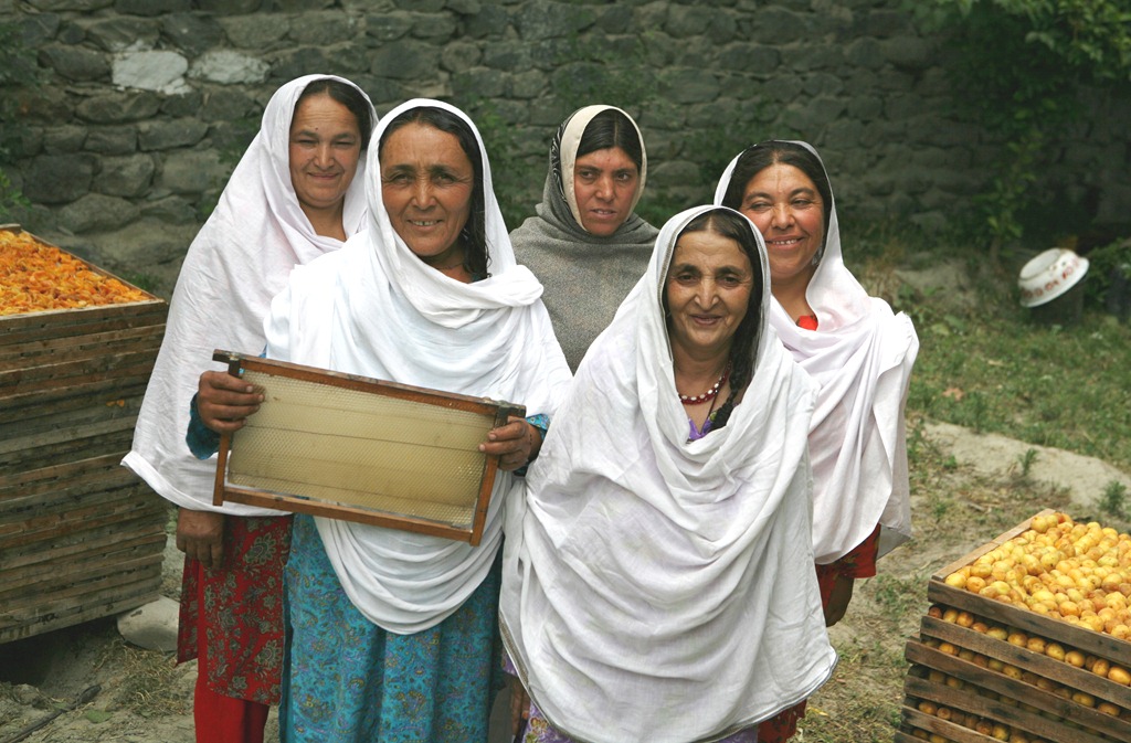 [HONEYPRODUCTIONGILGIT003%255B7%255D.jpg]