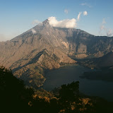 Rinjani peak and Segara Anak from Senaru campsite (Tim Hannigan, 2010) Rinjani peak and Segara Anak from Senaru campsite (Tim Hannigan, 2010)