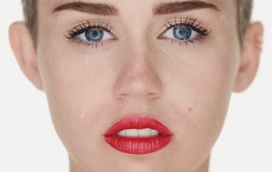 Miley Cyrus Wrecking Ball Miley-Cyrus-Wrecking-Ball
