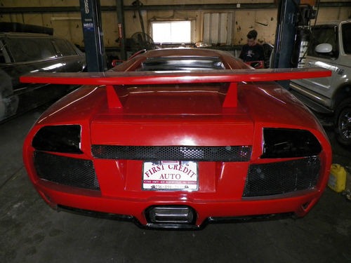 [Lamborghini-Murcielago-Toyota-MR2-7%255B2%255D.jpg]