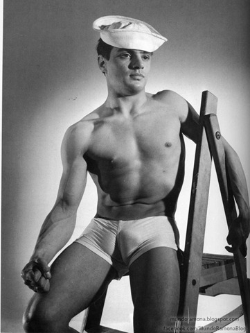 [sailor-1950s-vintage-beefcake-8794077-1118-1486%255B12%255D.jpg]