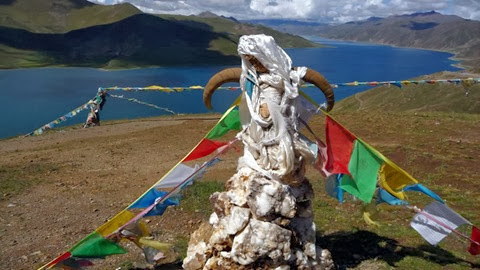 Tibet - When the Dragon Swallowed the Sun