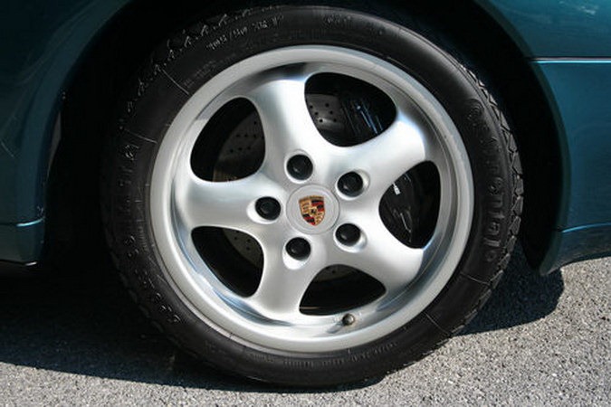 [1996-PORSCHE-993-C2-5%255B2%255D.jpg]