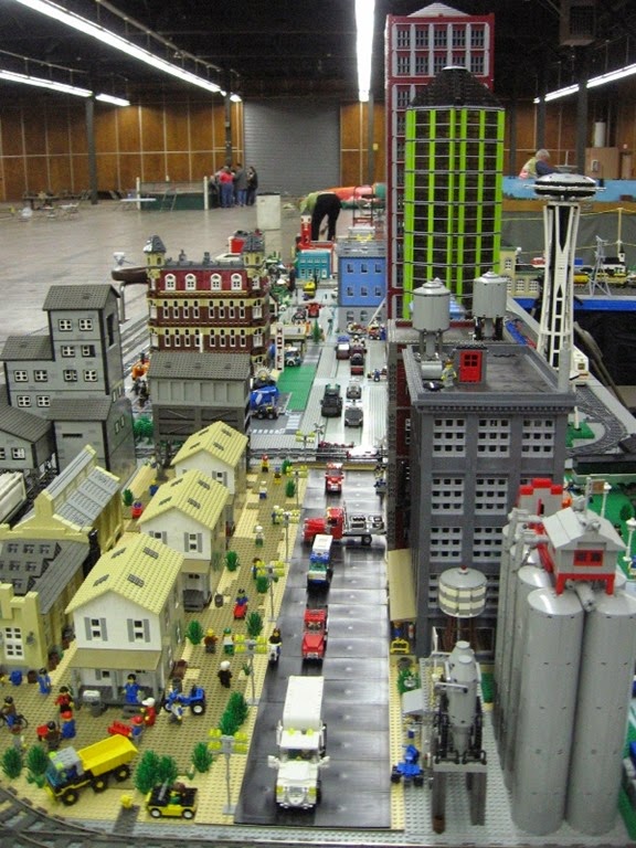 [IMG_0248-Greater-Portland-Lego-Railr%255B2%255D.jpg]