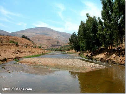 Jabbok River with Penuel, tb060403030