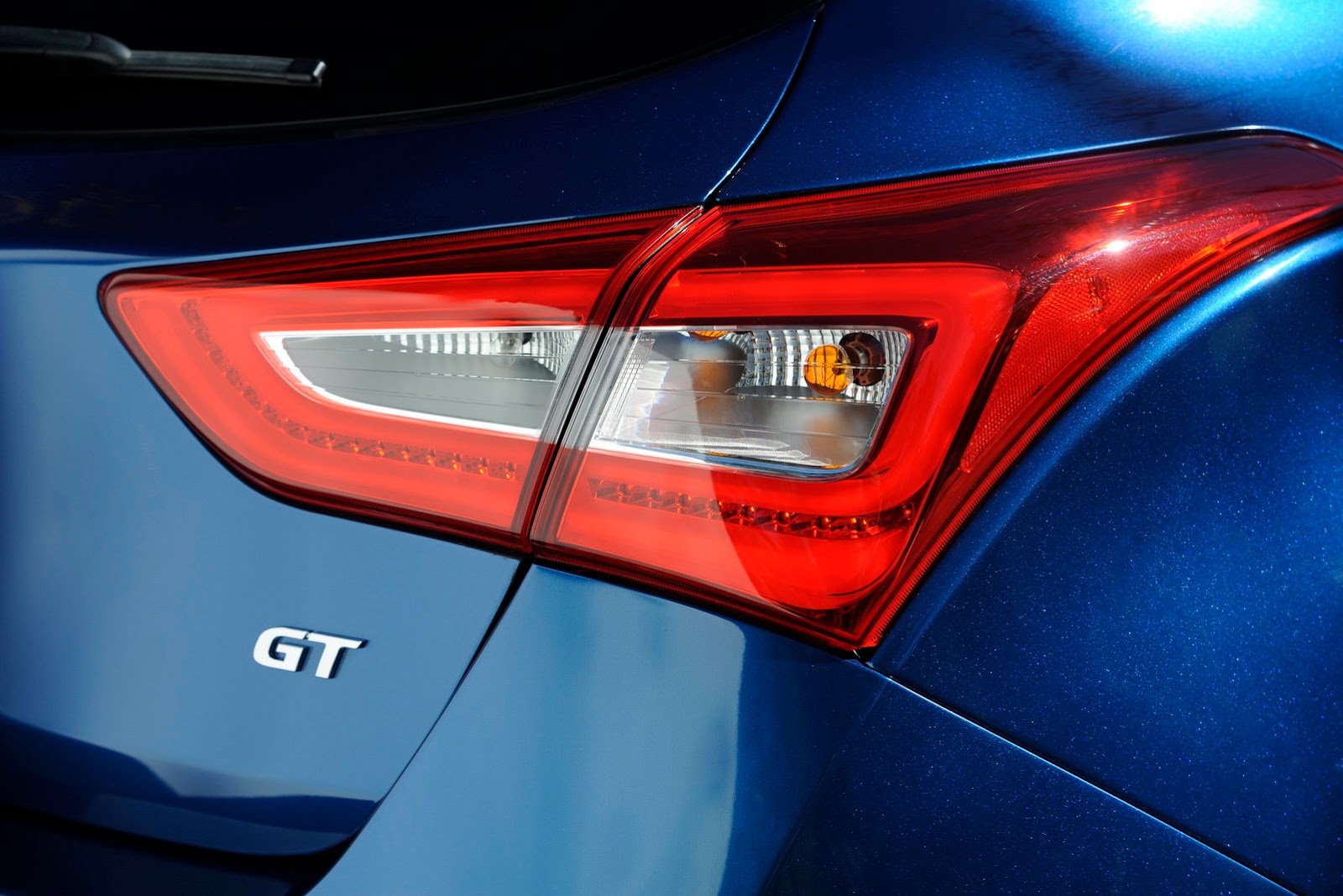 [2014-Hyundai-Elantra-GT-E_19%255B2%255D.jpg]
