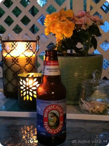 woodchuck_athomewithh