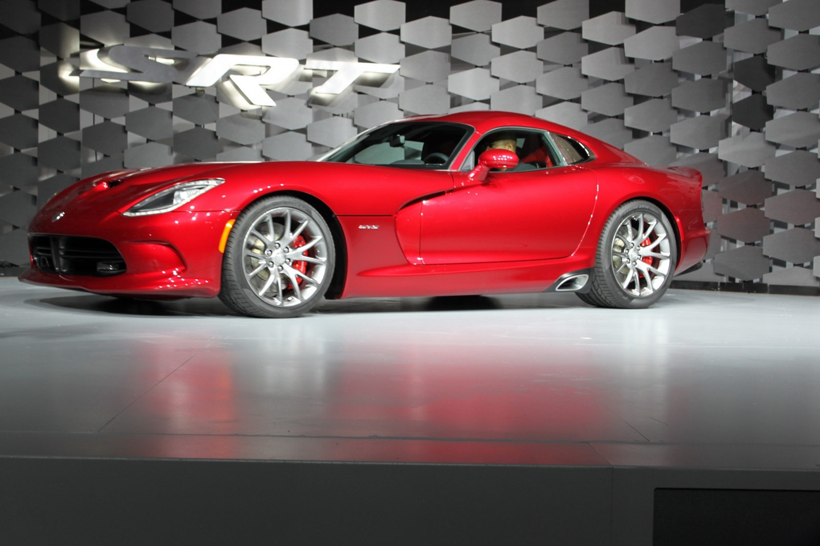 [2013-SRT-Viper-10_1%255B2%255D%255B2%255D.jpg]