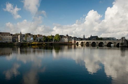 [Maastricht%2520SSB%255B2%255D.jpg]