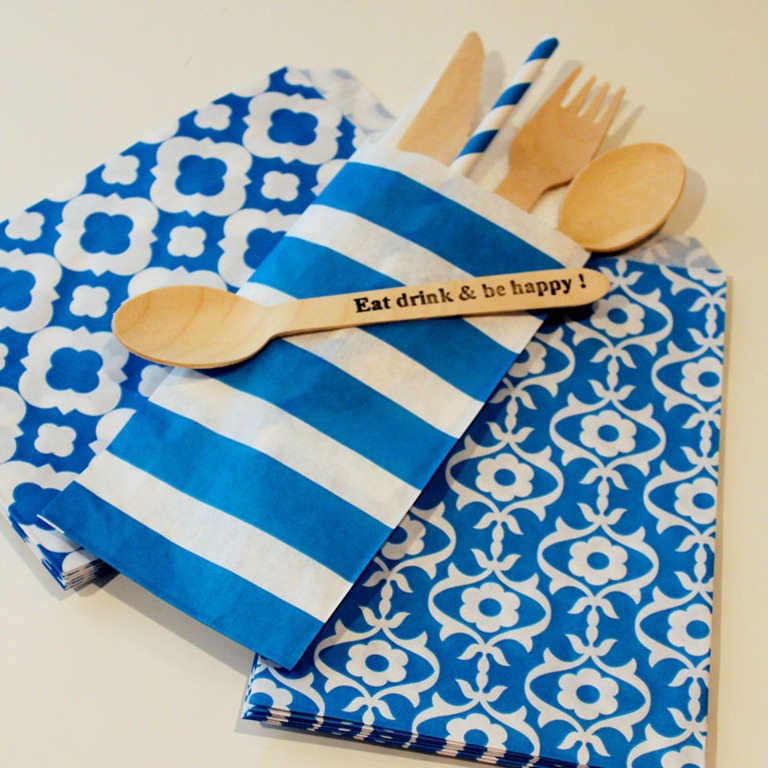 [E-Bag-Silver-Blue-Wide-Stripe-LG%255B3%255D.jpg]