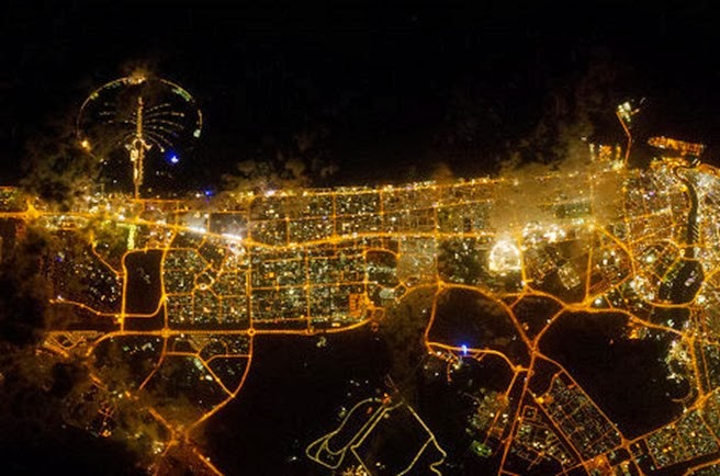 Ночной снимок Дубаи vid_iz_kosmosa_Dubai