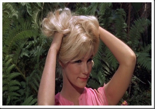 187. How do women wear their hair
