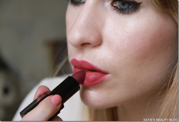 ILLAMASQUA4 ILLAMASQUA4