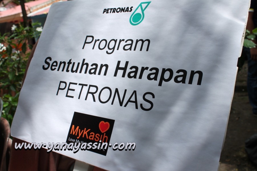 [Petronas-Sentuhan-Kasih-2295.jpg]