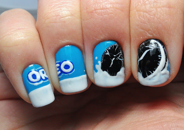 Nailartinc Oreo Nailart Oreos Are By Far My Favourite Kind Of Cookies I Ve Been Wanting To Try Oreo Nailart Forever Last Week Friend Beth Showed Me A Photo These