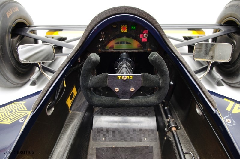 [1992-Minardi-F1-Racer-56%255B2%255D.jpg]