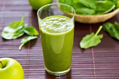 Spinach and apple smoothie