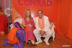 El 3 de enero, el Conrad realizó su fiesta de apertura de temporada 2012 bajo la consigna de “una noche orange mood” Foto: Silvina Luna, directora de Marketing del Conrad y Jorge Serna, gerente general del Conrad. Gentileza: Conrad