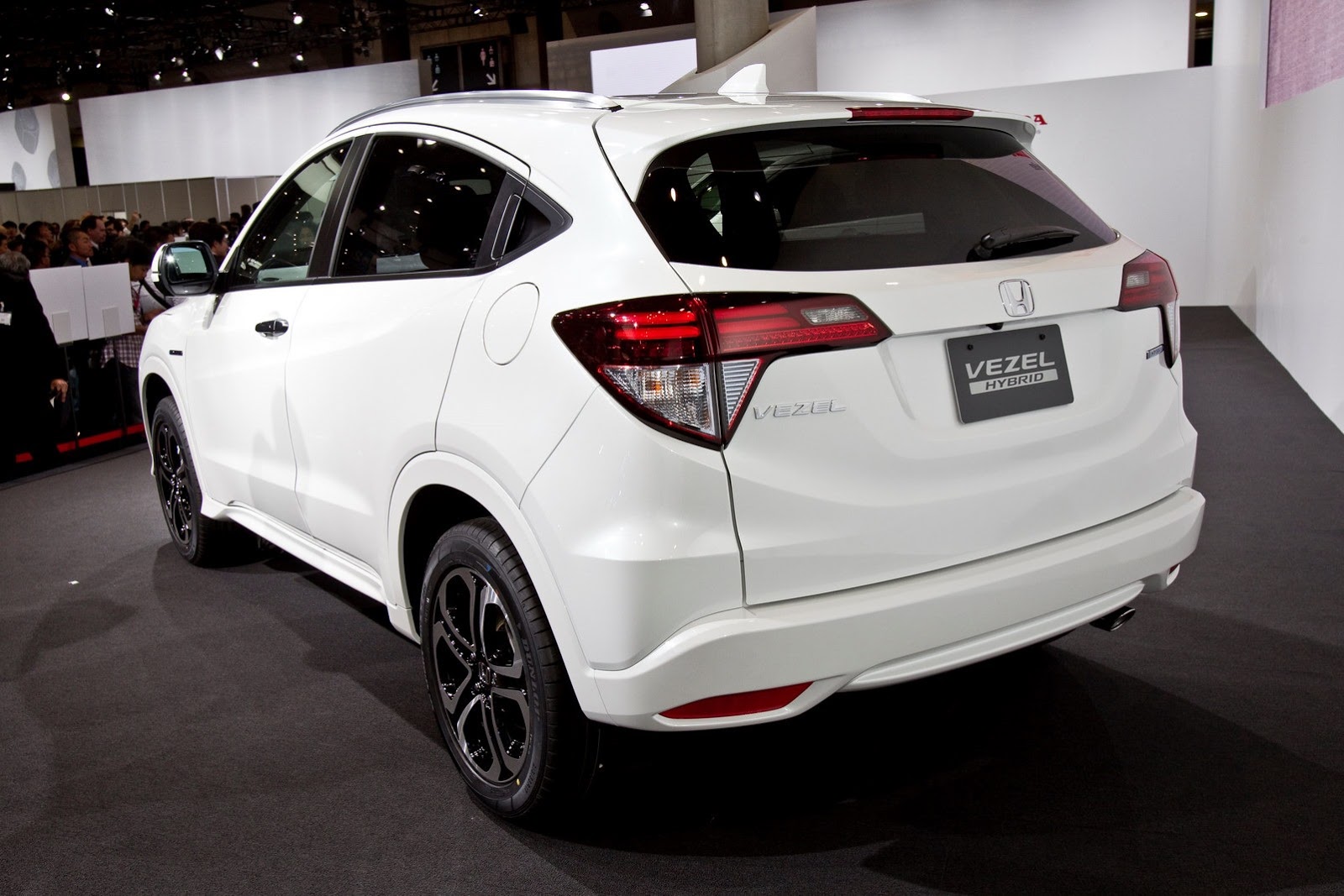 [Honda_Vezel_Hybrid_%2528Urban_SUV_Concept%2529%255B2%255D.jpg]