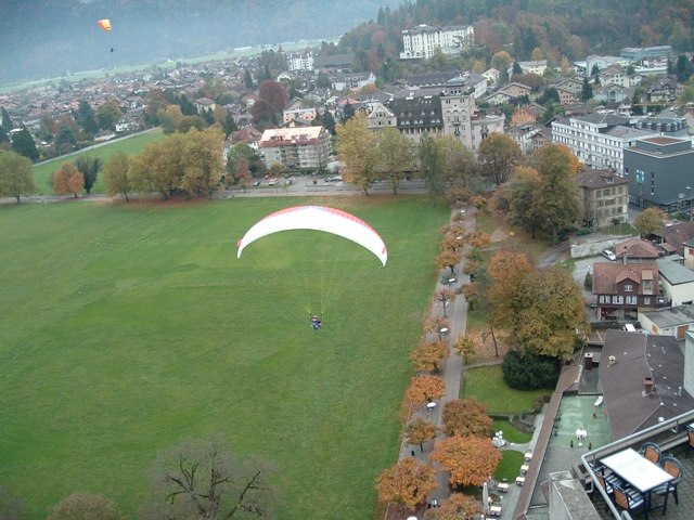 [Paragliding%2520View%2520in%2520Switzerland-%2520October%2520%252704%2520%252310%2520%25282%2529%255B1%255D.jpg]