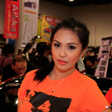 manila auto salon 2011 - girls (135).JPG