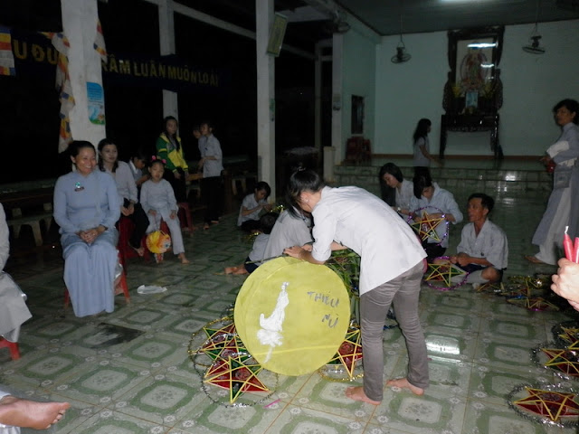 TrungThu2011KhanhVan_01.jpg
