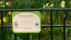 The Riverside Park Fund, a community-based volunteer organization, contributes up to $1 million each year to fund projects in the park.