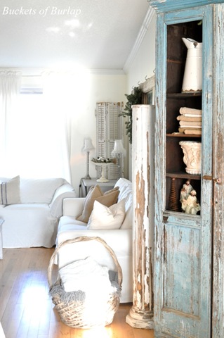 [Blue%2520Cabinet%255B4%255D.jpg]