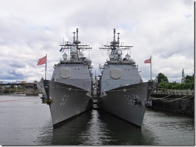 IMG_7005 USS Mobile Bay (CG-53) & USS Bunker Hill (CG-52) in Portland, Oregon on June 10, 2007